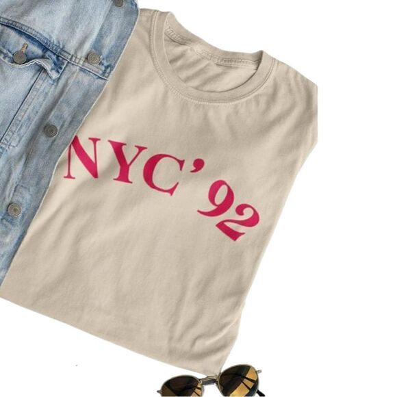 NYC’ 92 Graphic Tee in Off White Size Small NWT - Picture 2 of 3